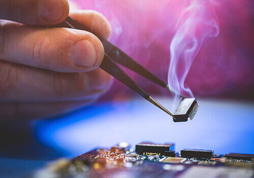 Fábricas de Eletrônicos (Salas Limpas)